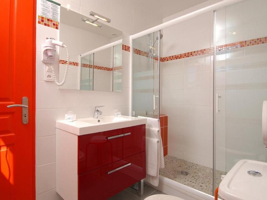 Hotel Des 4 Vents "Esprit Camargue" Aigues-Mortes Rum bild