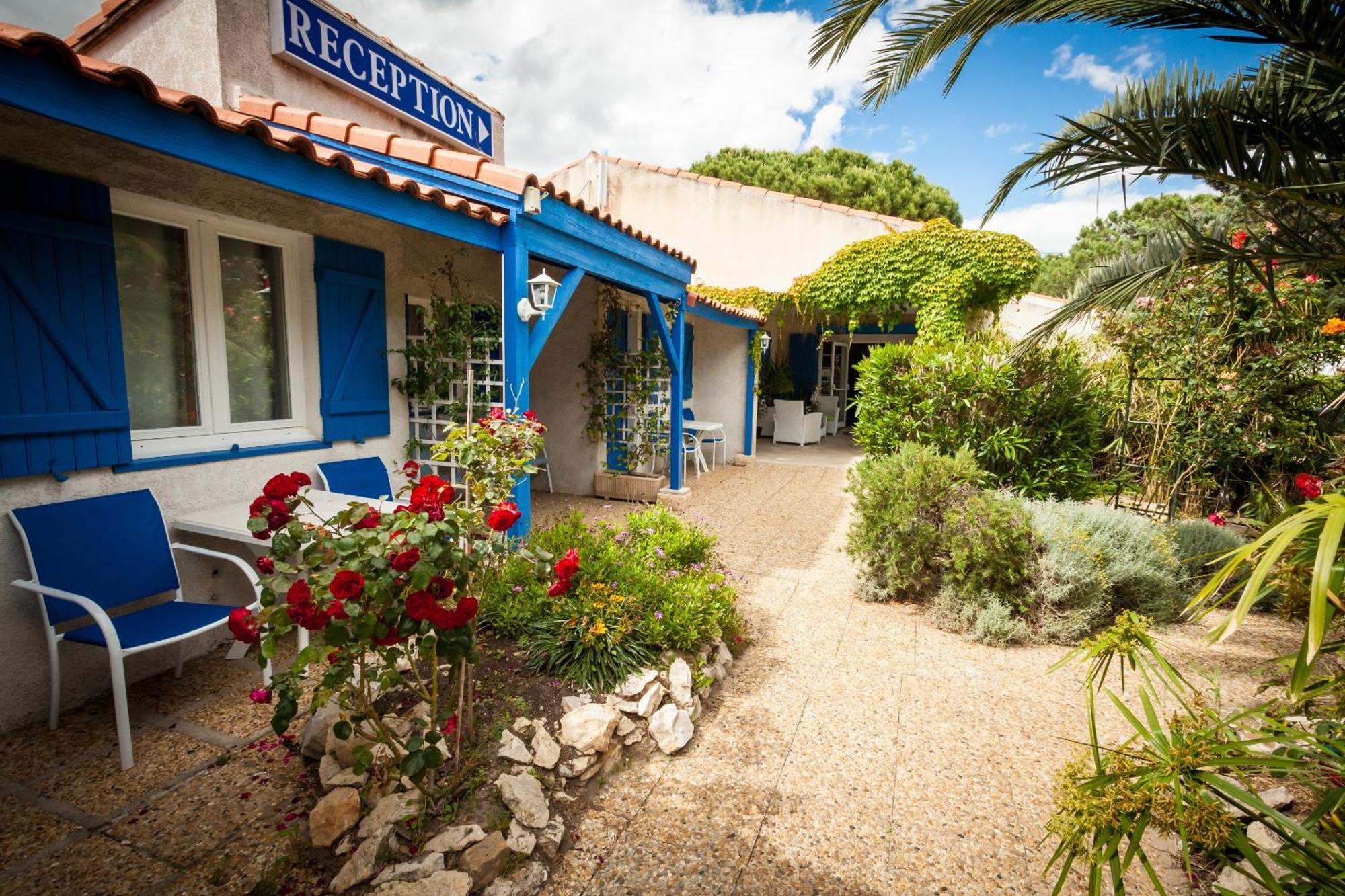 Hotel Des 4 Vents "Esprit Camargue" Aigues-Mortes Exteriör bild